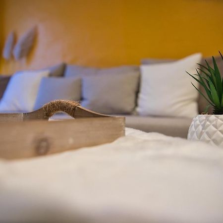 Chill Home : Appartement Cocooning Avec Jacuzzi Grandson Екстериор снимка