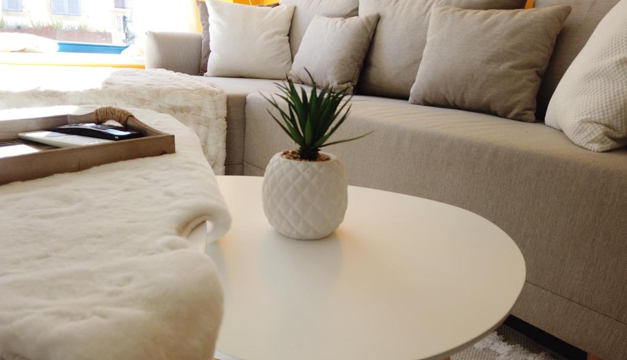 Chill Home : Appartement Cocooning Avec Jacuzzi Grandson Екстериор снимка